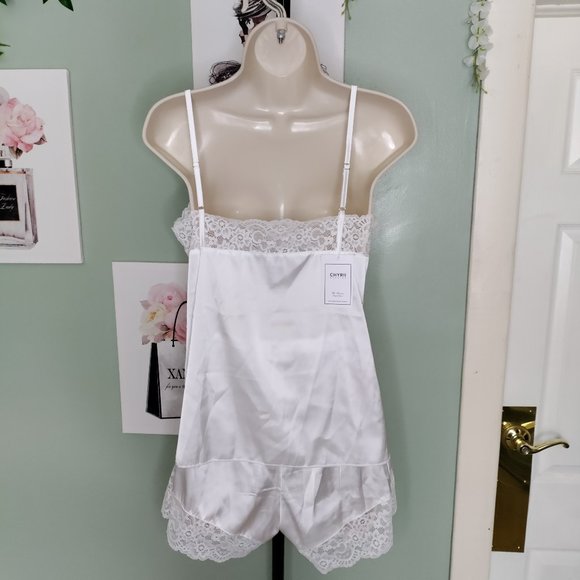 Comfy Satin Sleepwear Set Lace Trim Top And Shorts - Picture 3 of 6